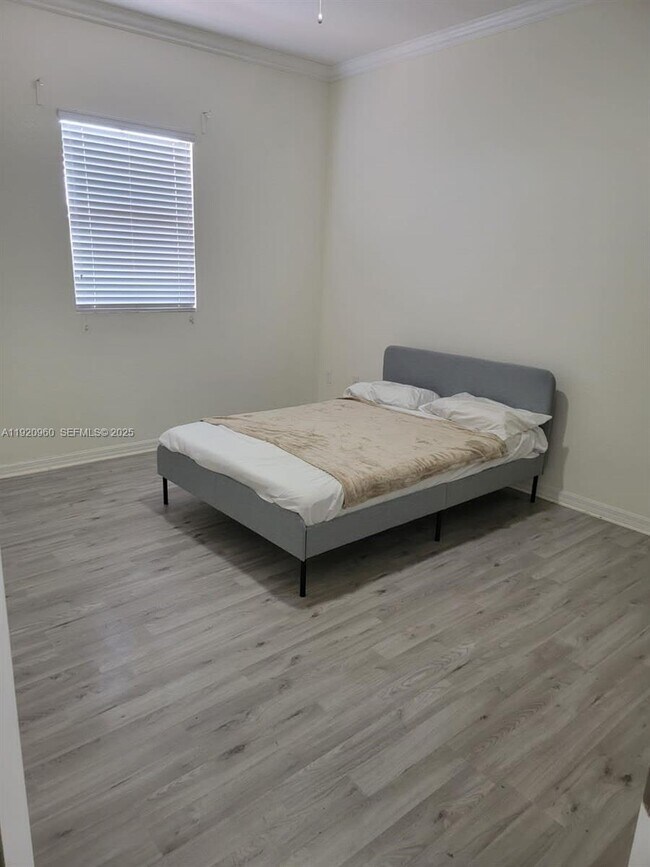 Building Photo - 10870 NW 88th Terrace