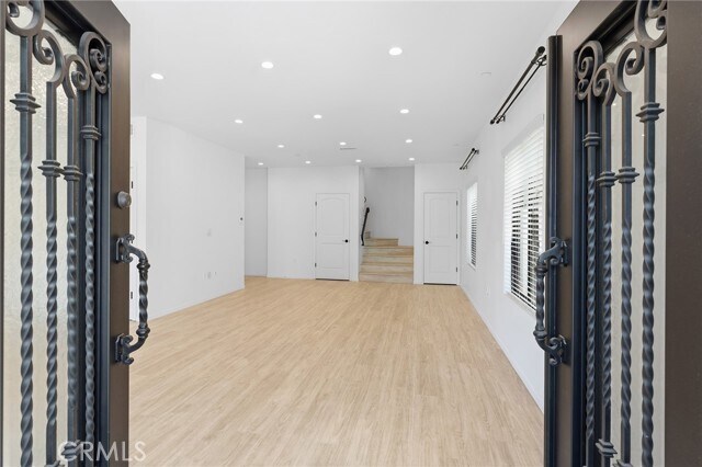 Building Photo - 913 Hilldale Ave