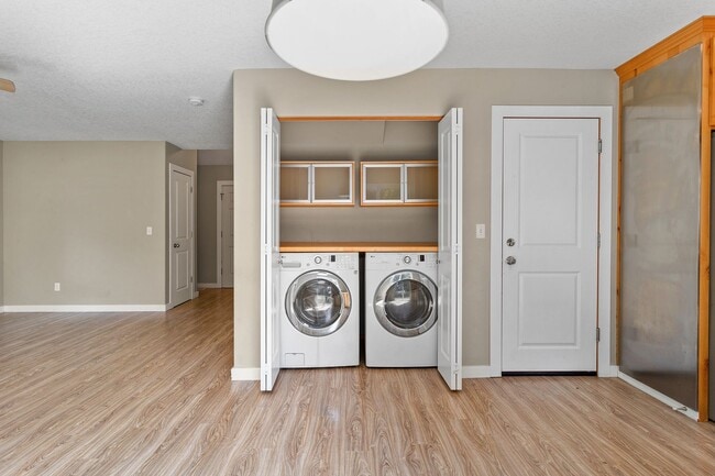 Building Photo - Coming Soon!  Charming 3 Bedroom / 2.5 Bat...
