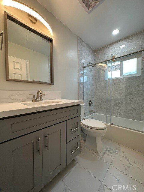 Building Photo - 260 Linda Rosa Ave