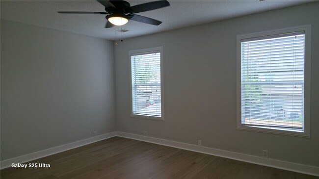 Building Photo - 18802 Sandelford Dr