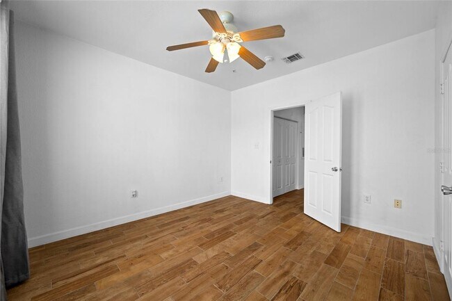 Building Photo - 5000 Culbreath Key Way