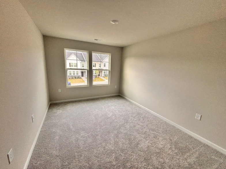 Building Photo - 1506 Foal Run Trl