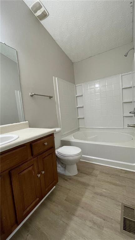 Building Photo - 1708 Redan E