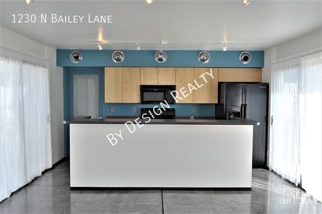 Building Photo - 1230 N Bailey Ln