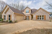 Building Photo - Stunning 4-Bedroom Home in Byhalia, MS - S...