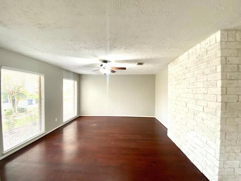 Building Photo - 2719 Cotton Stock Dr