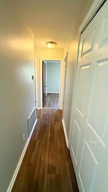 Building Photo - EAST SIDE/LAWRENCE 3 BEDROOM RANCH HOME RECENTLY UPDATED!