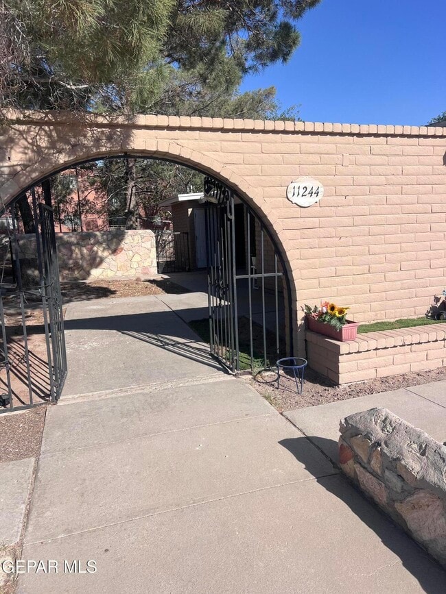 Building Photo - 11244 Wharf Cove Dr