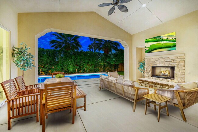 Building Photo - 81805 Four Seasons Pl