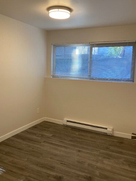 Building Photo - 2415 8th Ave N