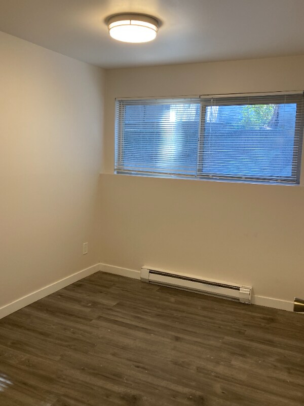 Building Photo - 2415 8th Ave N