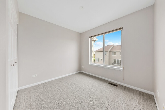 Building Photo - 14626 Thomas Jefferson Dr