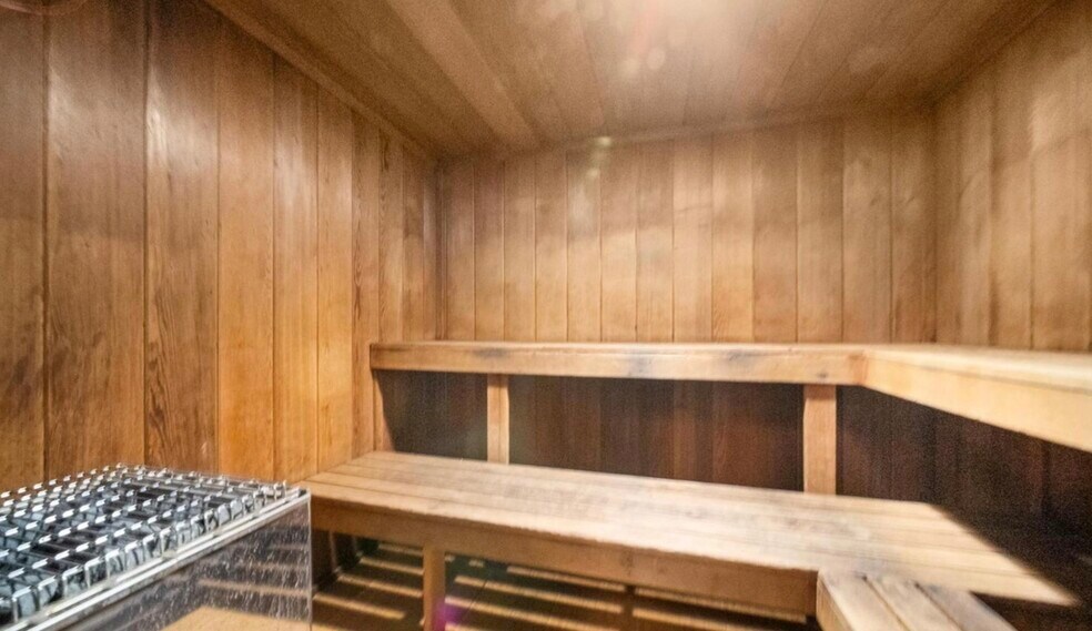 Sauna - 501 Slaters Ln