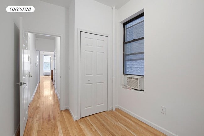 Building Photo - 154 Columbus Ave