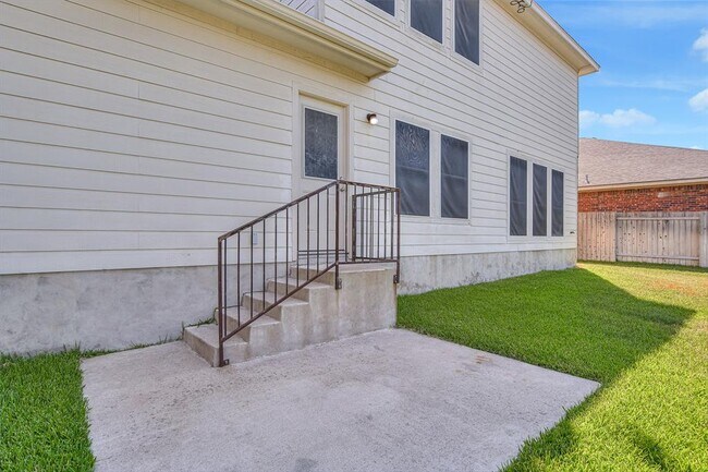 Building Photo - 4113 Hidden View Ct