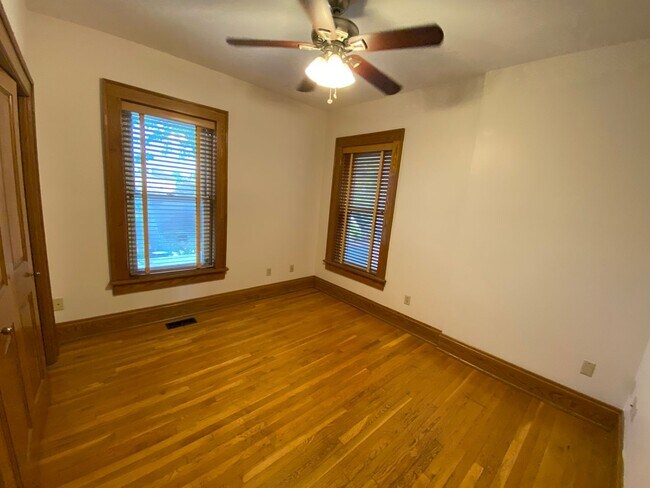 Building Photo - 629 Dennison Ave