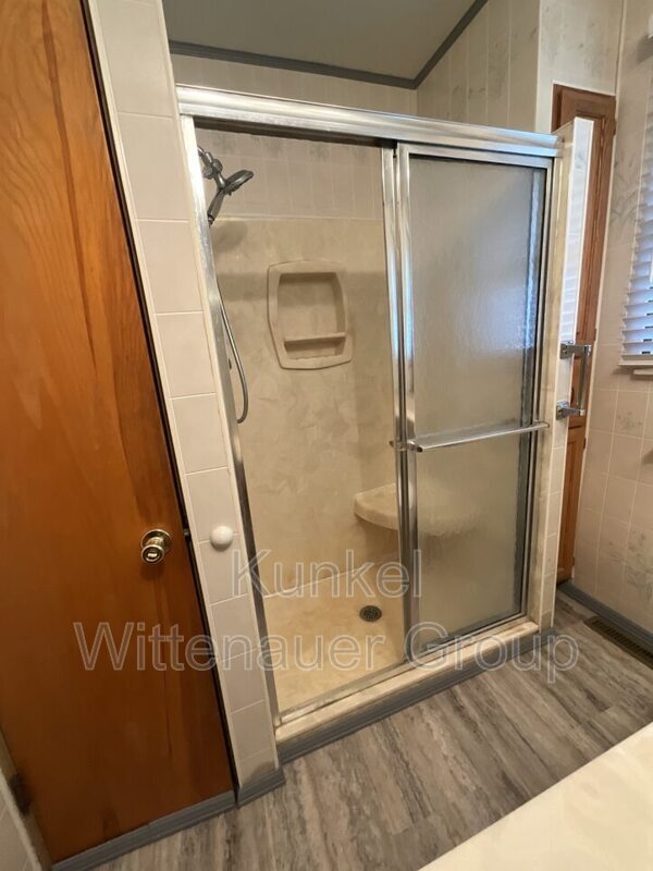 Building Photo - 111 Kassing Ave