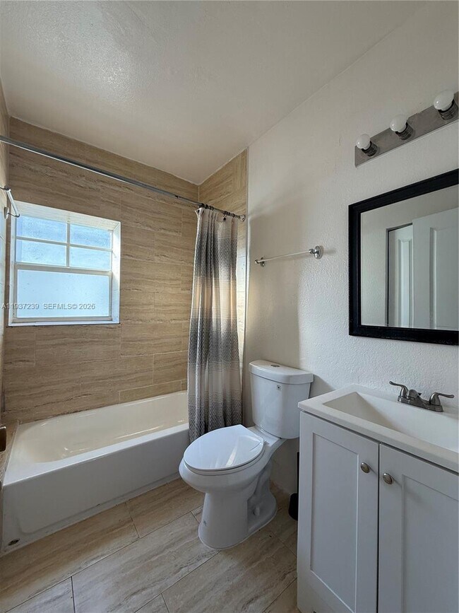 Building Photo - 1330 Pennsylvania Ave