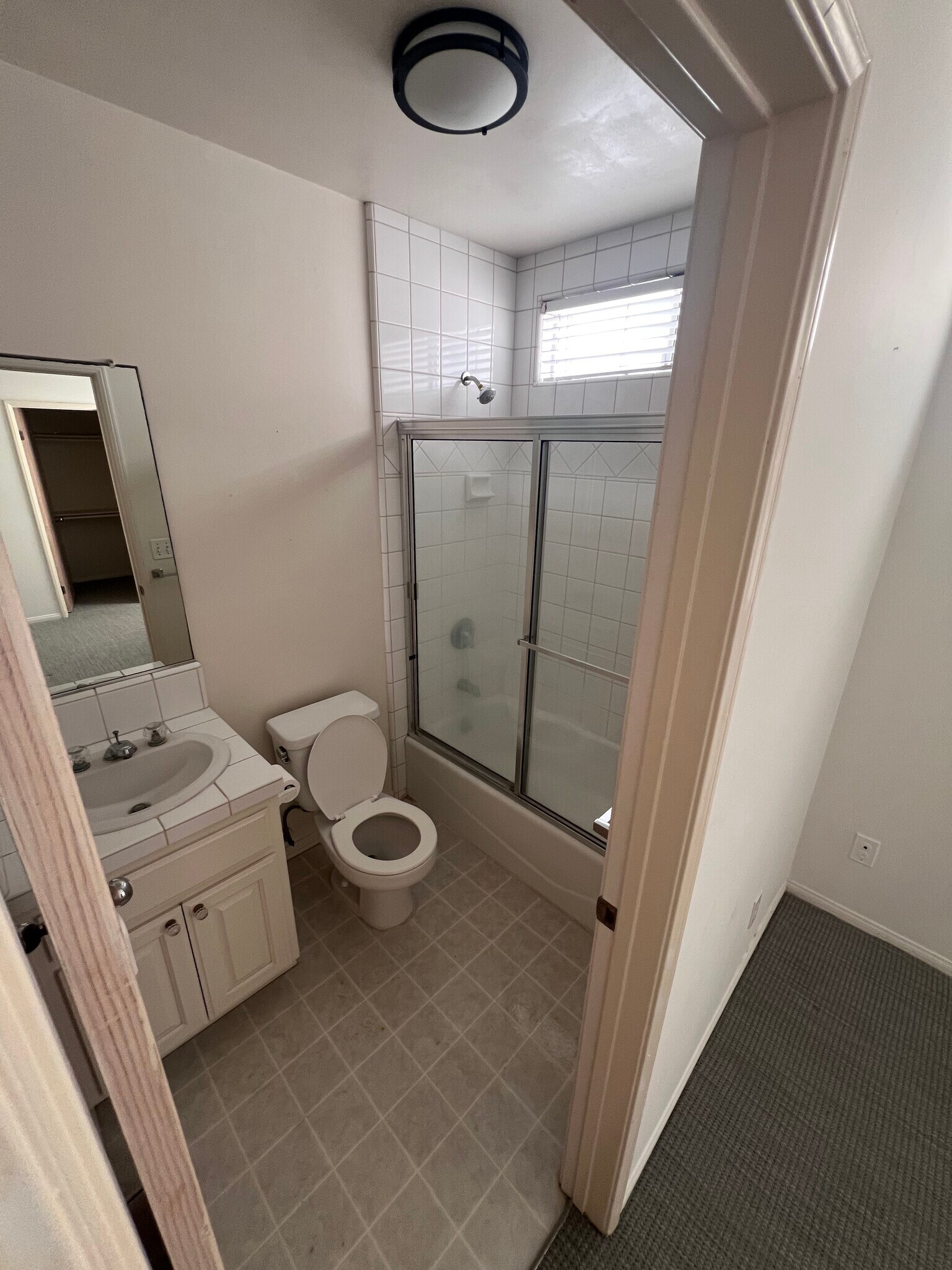 Secondary Bathroom - 4302 Ocean Dr