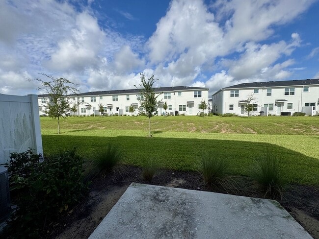 Building Photo - 336 Nine Iron Dr