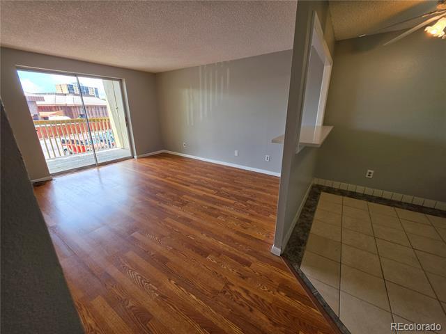 Building Photo - 1306 S Parker Rd