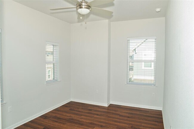 Building Photo - 13506 Martin Scott Cv