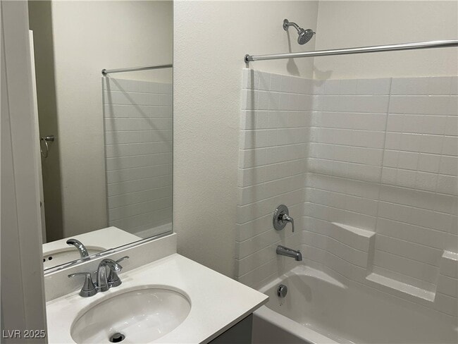 Building Photo - 4172 Scarlet Cob Ave