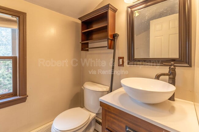 Building Photo - 190 S Windham Rd