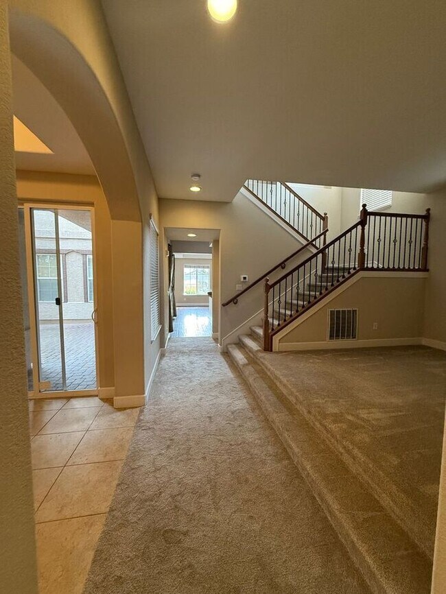 Building Photo - South Reno 3 Bed 4.5 Bath Home W/ Casita