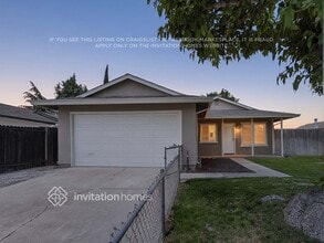 Building Photo - 1658 Ashwood Dr