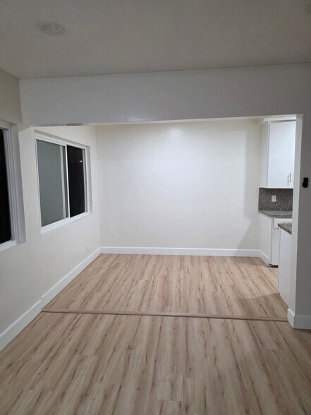 Dinning room - 326 N Breed St