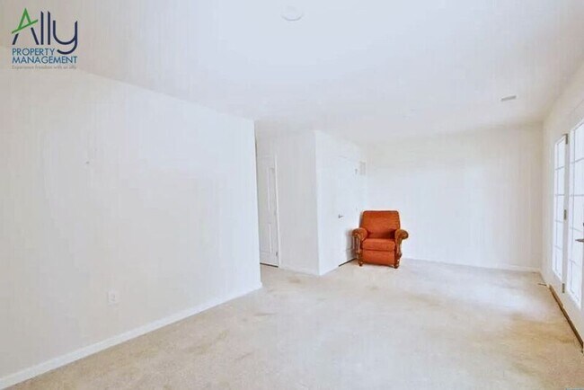 Building Photo - 2424 Pocoson Wood Ct