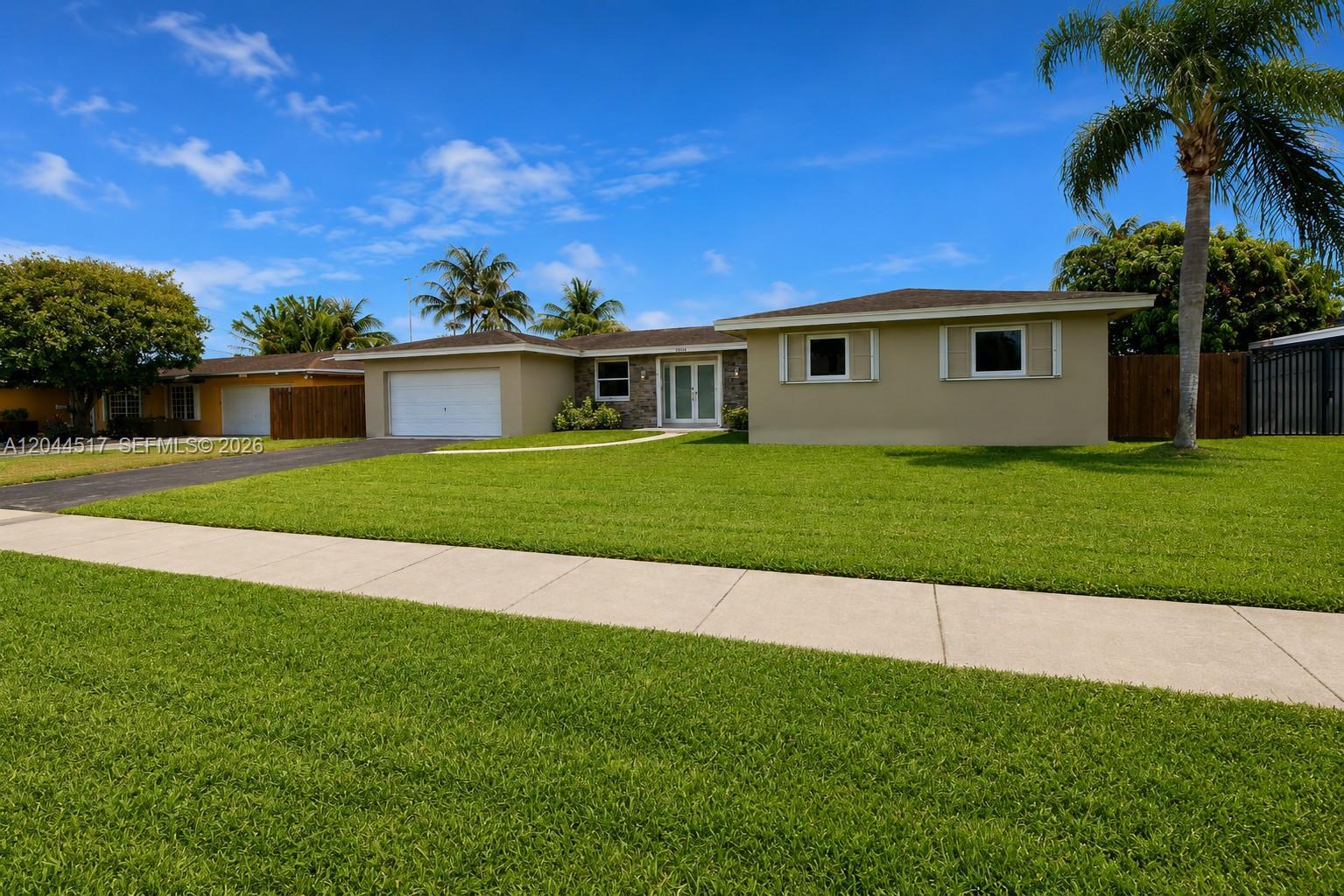 Building Photo - 15445 SW 99th Ave
