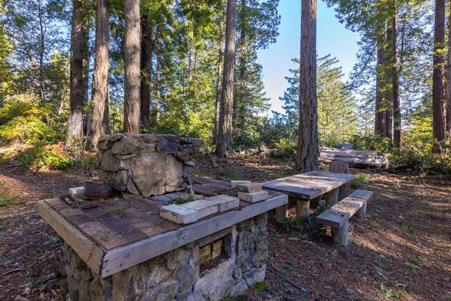 Building Photo - 22000 Timber Cove Rd