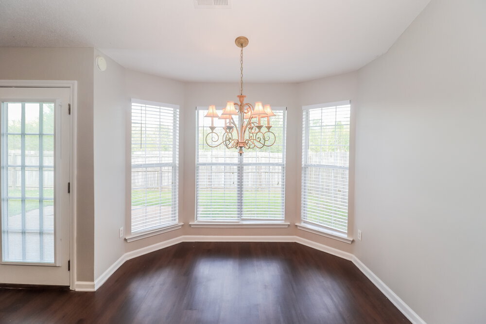 Building Photo - 10316 Cottage Oaks Dr