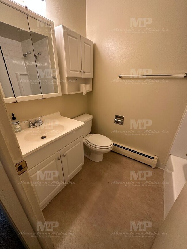 Building Photo - 1603 W Elizabeth St