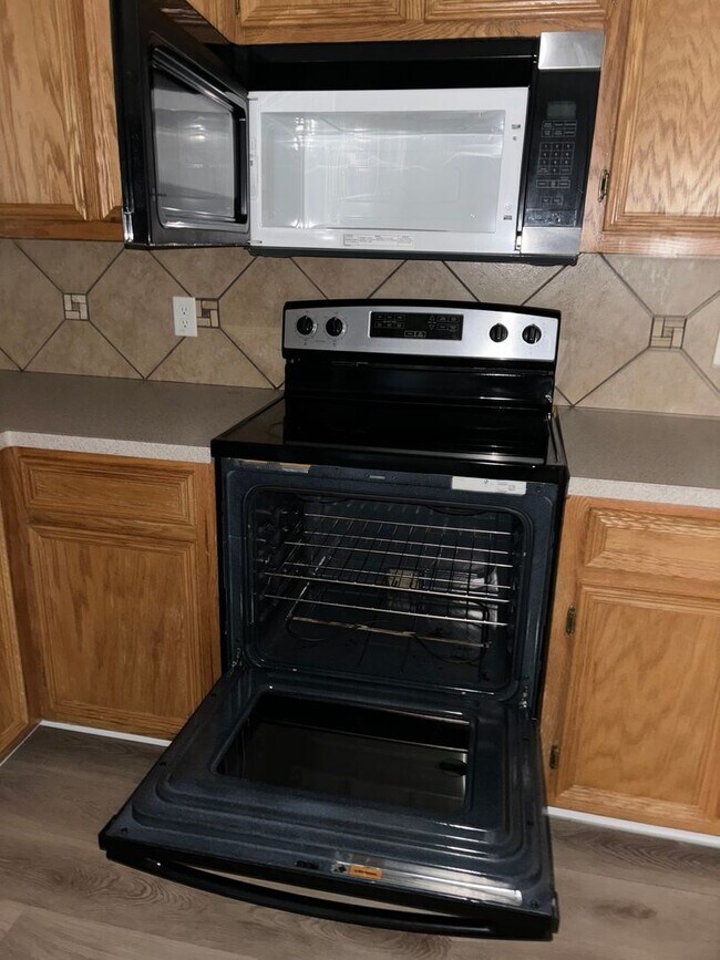 Building Photo - 2917 Sunflower Trail