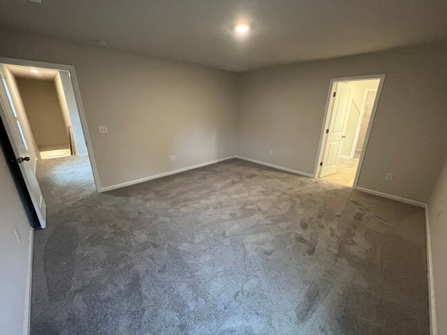 Building Photo - 1008 Minocqua Rd