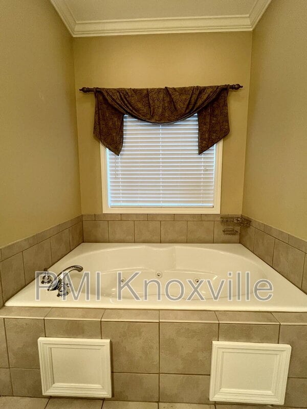 Building Photo - 4601 Ivy Rose Dr