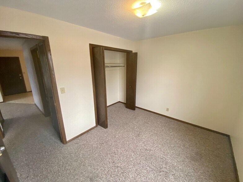 Building Photo - 2825 31st St S