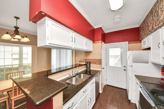 Building Photo - 3600 Jeanetta St