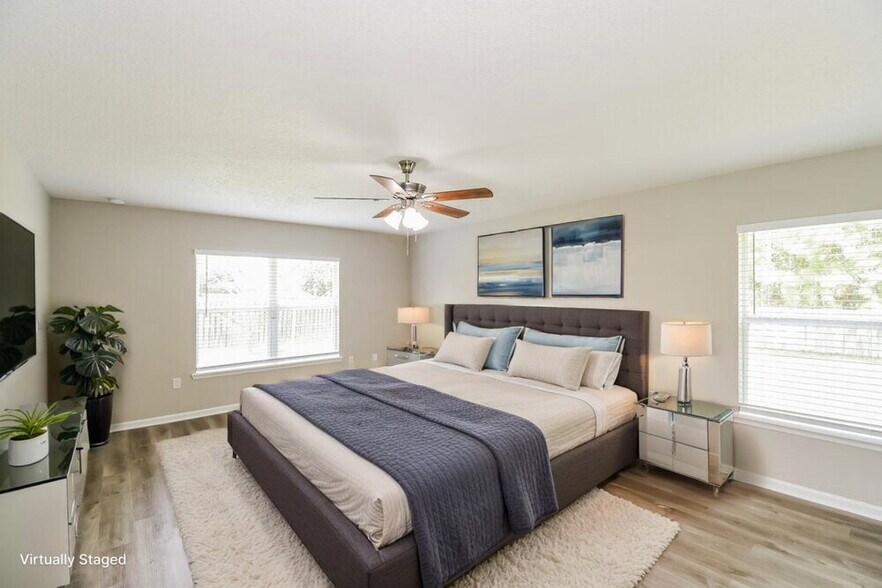 Building Photo - 76309 Deerwood Dr