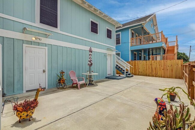 Primary Photo - 1708 19th St