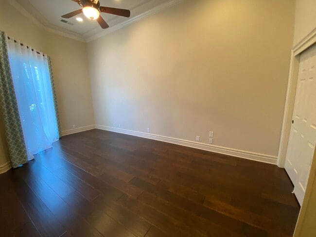 Building Photo - Stunning American River Canyon Custom Home