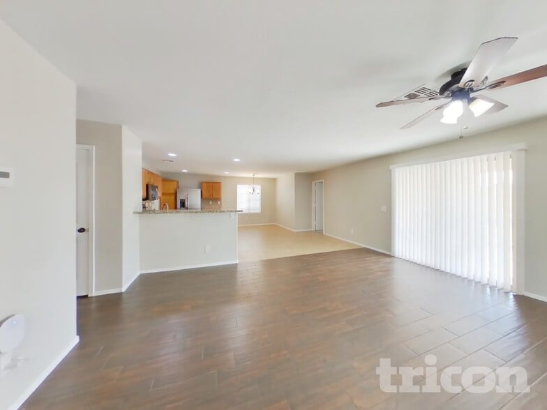 Building Photo - 305 W Angus Rd