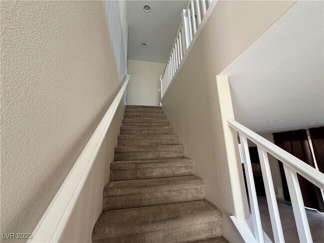 Building Photo - 3642 Via Messina