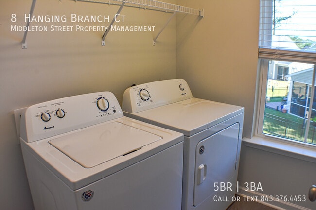 Building Photo - 8 Hanging Branch Ct.