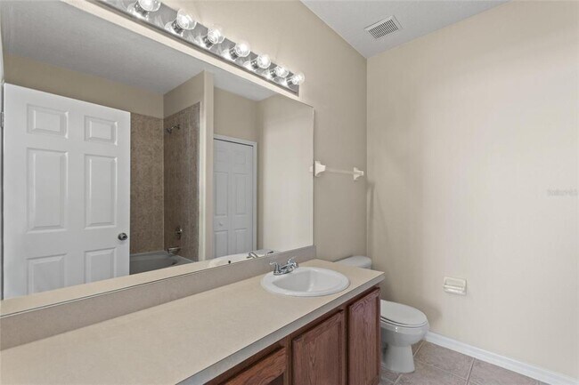 Building Photo - 326 Cotswold Cir