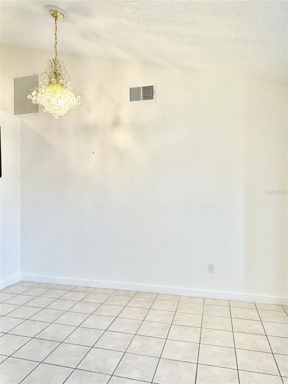 Building Photo - 9419 Chandon Dr
